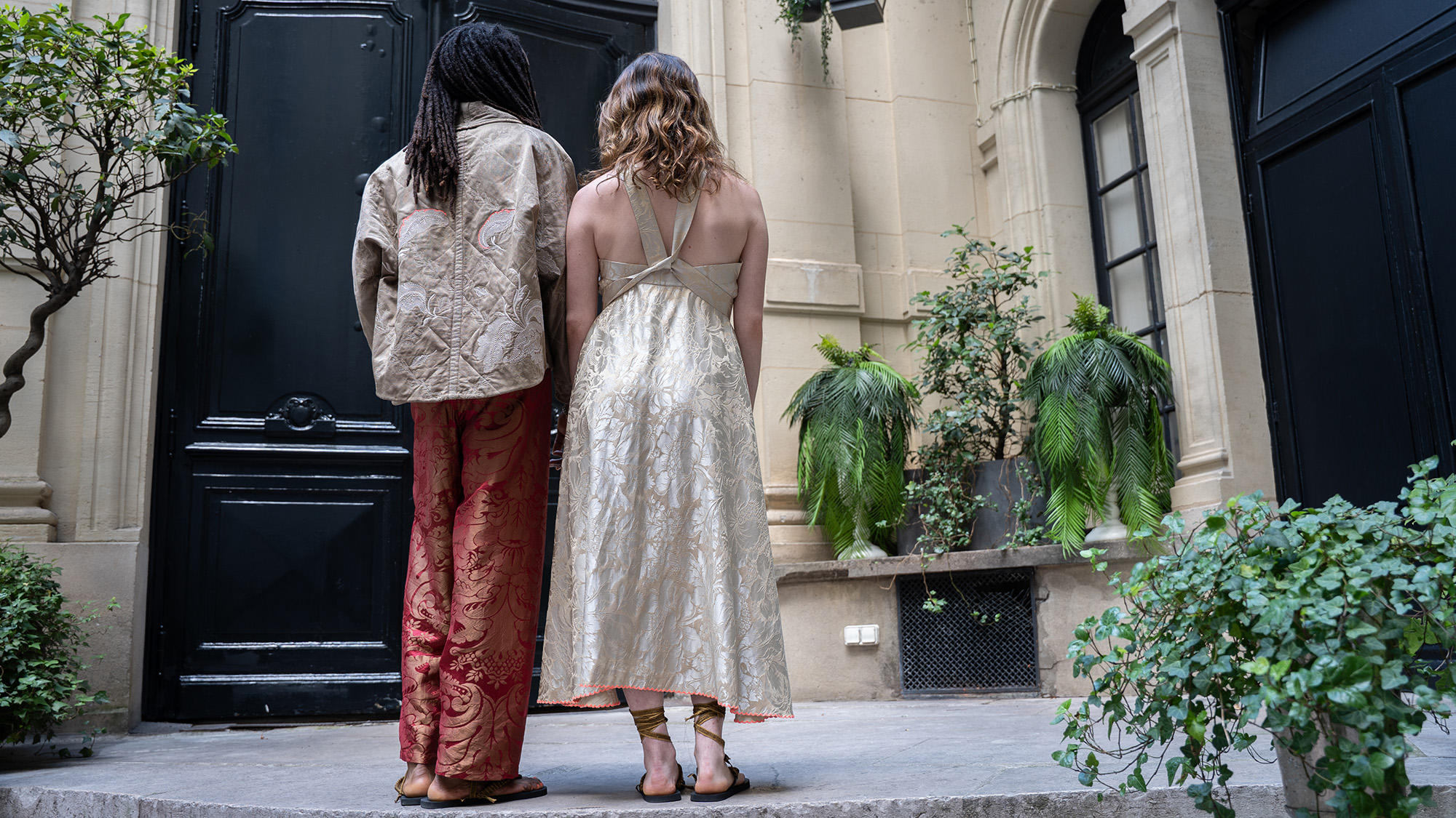 EFA-édition-2025-carrousel-1 Tenue du défilé 2023 - E-FashionAwards